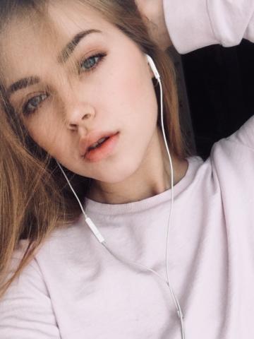 Проститутка Хана